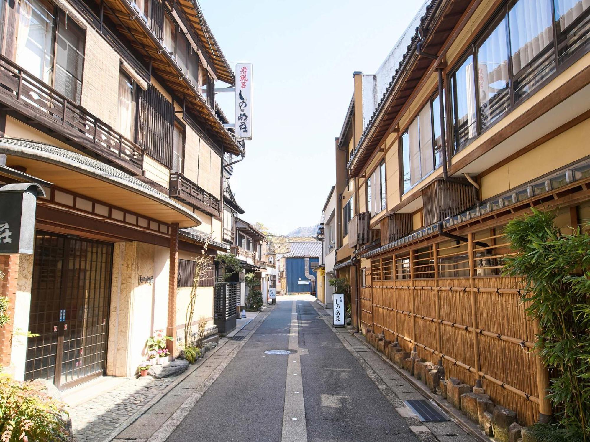 斯诺梅索酒店 丰冈市 外观 照片